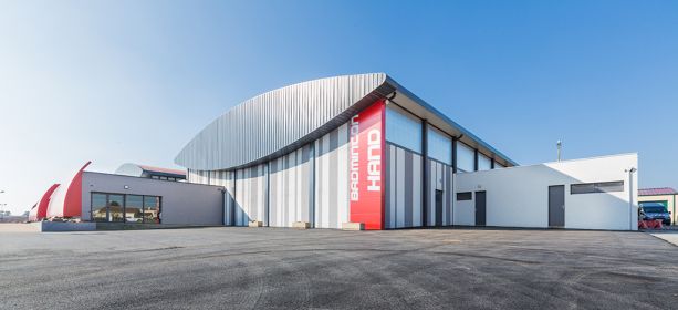 Peinture extérieure de la salle de la Bruffière