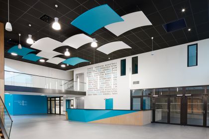Intérieur de la salle des Maines